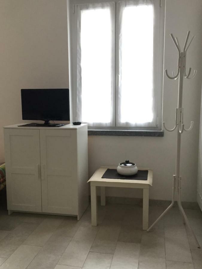Casa Stefania Lägenhet Mandello del Lario Exteriör bild
