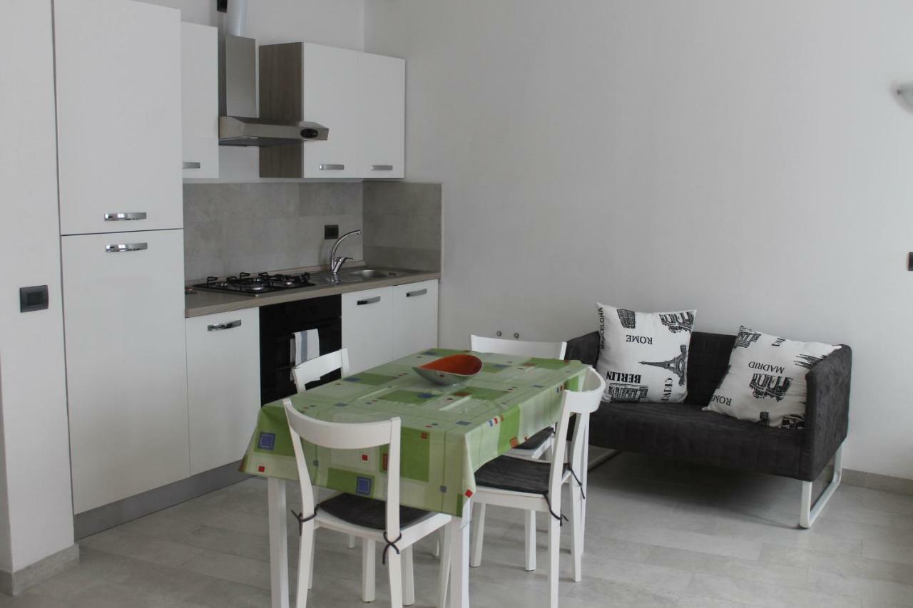 Casa Stefania Lägenhet Mandello del Lario Exteriör bild