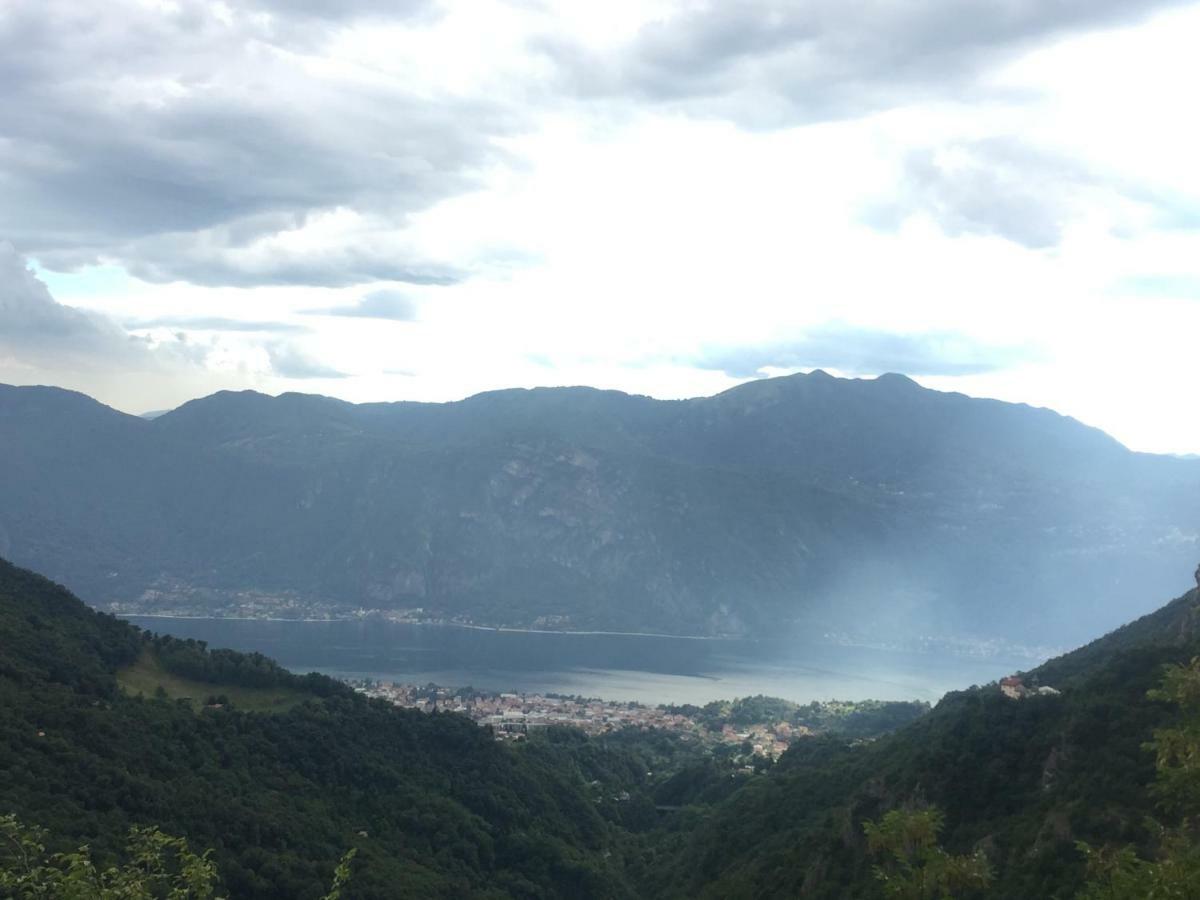 Casa Stefania Lägenhet Mandello del Lario Exteriör bild